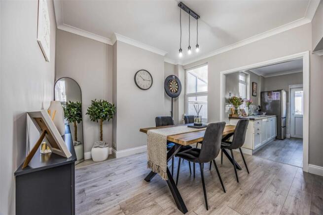 62 Walden Road, Nelson, Portsmouth-Small-PorticoMa