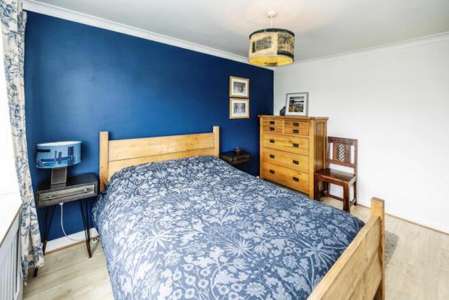 3 bed Semi-Detached for sale Image 6