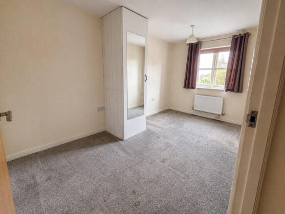 2 bed Apartment for sale Image 4