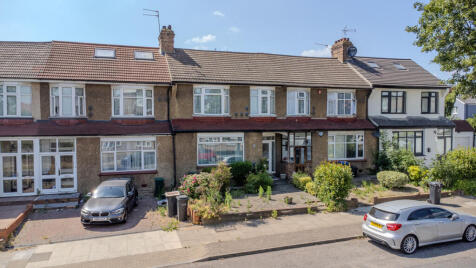 Connaught Gardens, London, N13