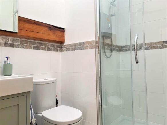Bathroom.JPG
