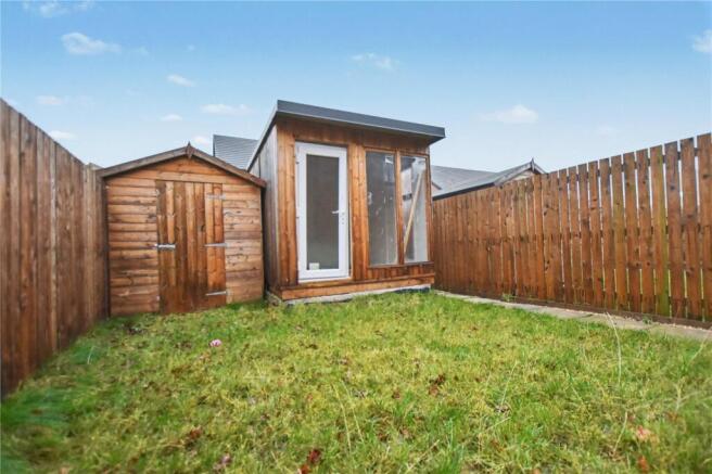 3 bed Town House for sale Image 7