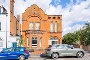 Flat 1a, 11, Claremont Gardens, Surbiton KT6 4TL