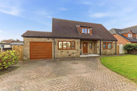 Coopers Close, Ackworth, WF7