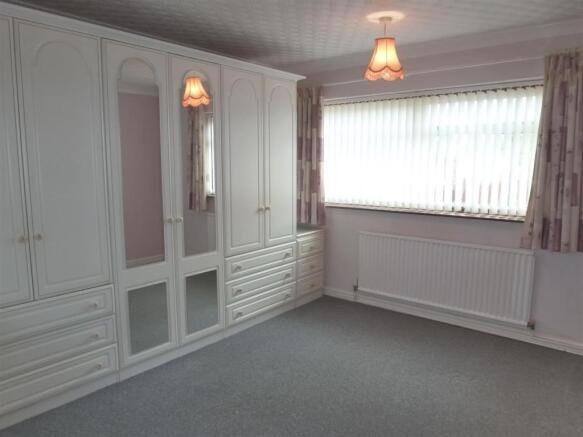 BEDROOM 1 (REAR)