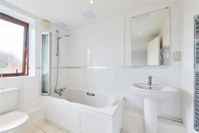 En Suite Bathroom