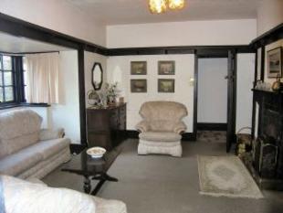 Blundell Road Lounge