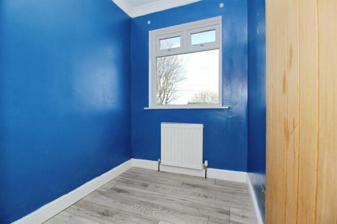 3 bed Terraced for sale Image 11
