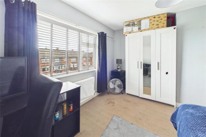 3 bed Terraced for sale Image 11