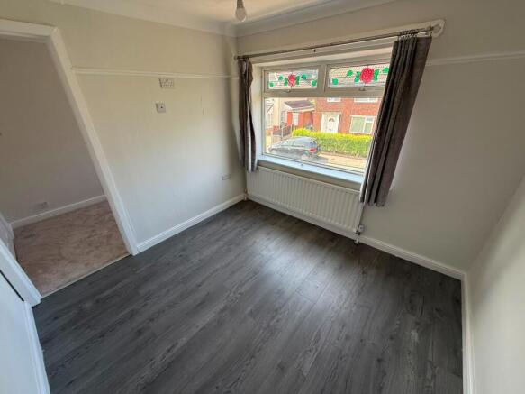 2 bed Semi-Detached to rent Image 4