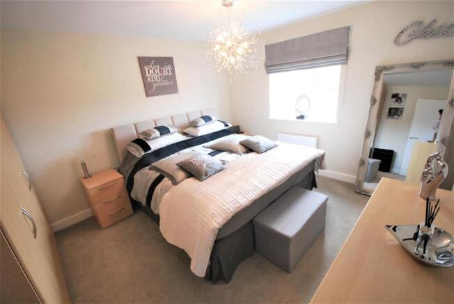 MASTER BEDROOM: