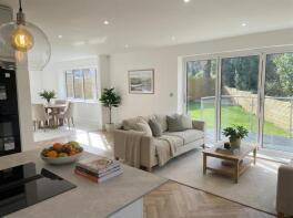 1, Woodlands Avenue, Thongsbridge, Holmfirth HD9 7SP