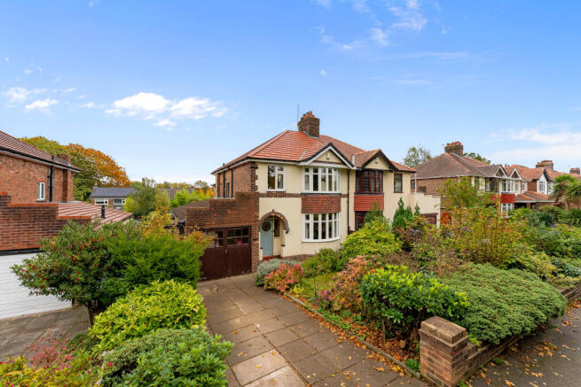 3-bed semi-detached on London Road, Appleton, £465,000