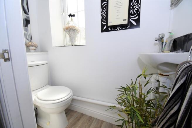 Lind House, Darrington (15)Salon Wc