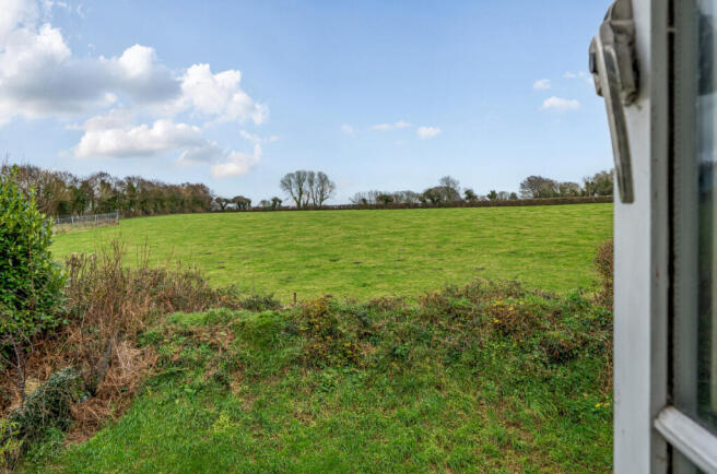 1387986-16-693add...