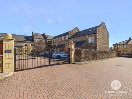 22, Clover Croft, Burnley BB12 9HR