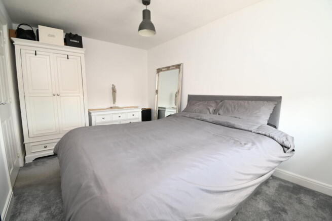 3 bed Town House for sale Image 12