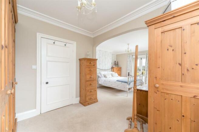 DRESSING AREA