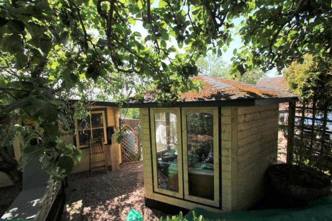 Summer house.JPG