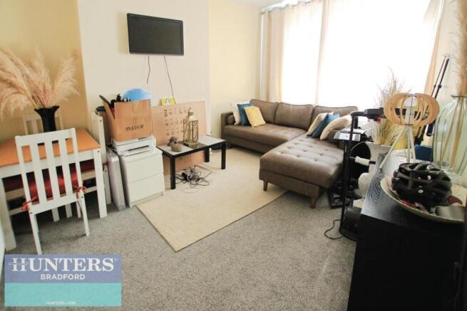 2 bed House to rent Image 5