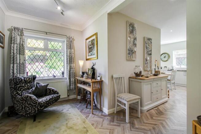 3 bed Detached for sale Image 5