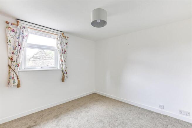13 Bedroom 2.jpg