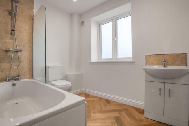 2 bed Terraced for sale Image 9