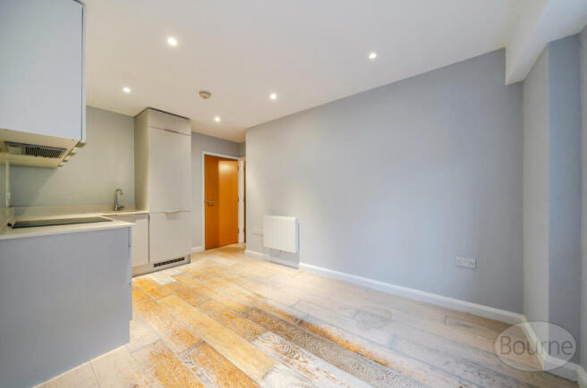 c090c046-5998-42f...