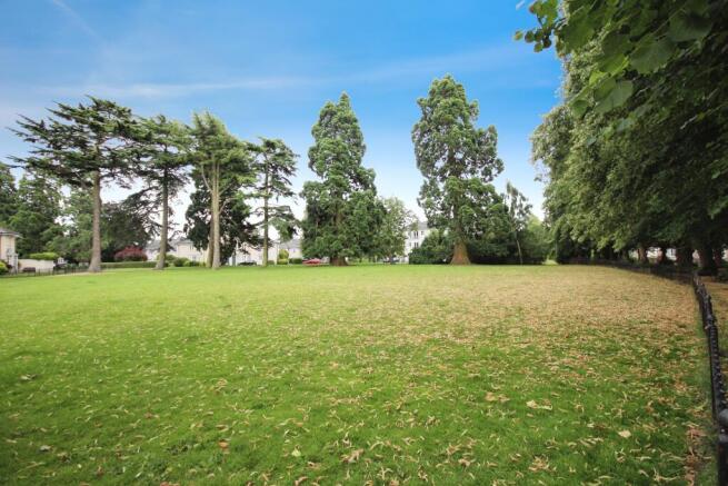 Emscote Lawns