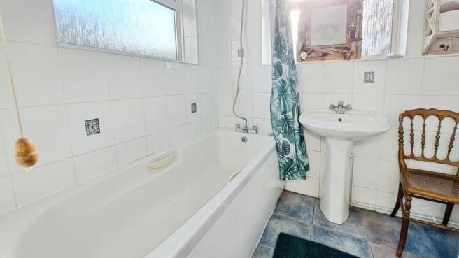 Bathroom/Wc