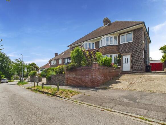 CAM05068G0-PR0035...