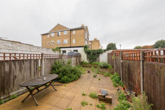 Roland Road E17
