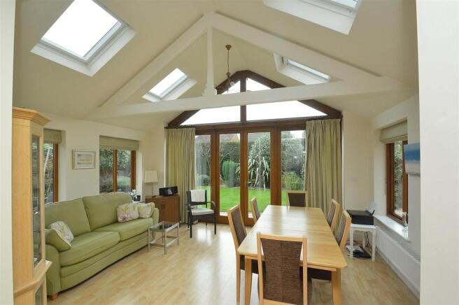 Living/Dining Room