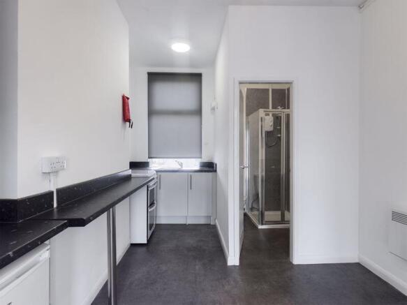 1 bed Flat to rent Image 6