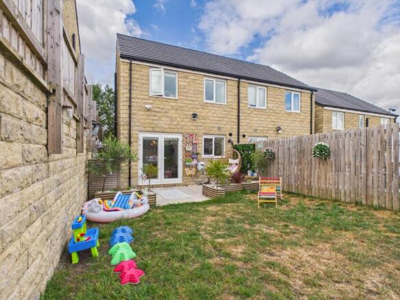 3 bed Semi-Detached for sale Image 11