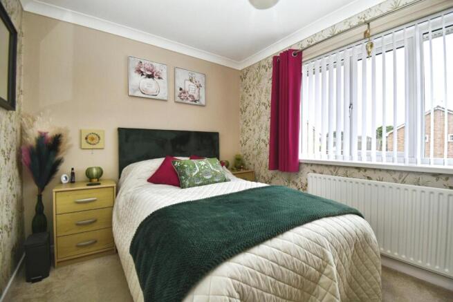 2 bed Semi-Detached for sale Image 9