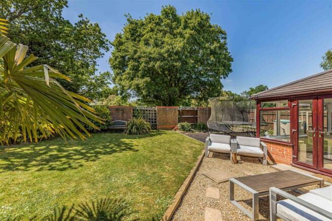 15 Paddock End, Denmead-Small-PorticoMarketing-Nex