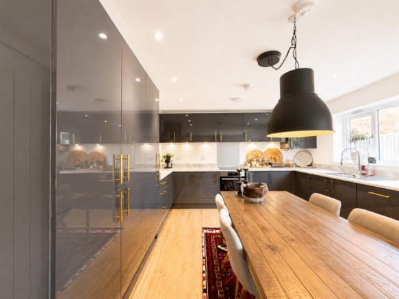 kitchen 3.png