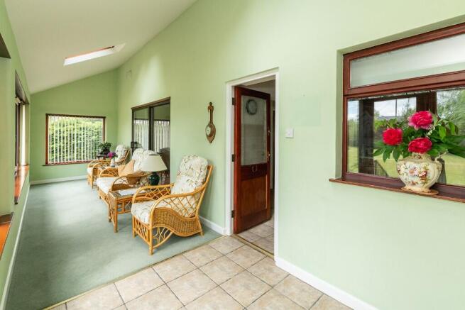 2 bed Detached Bungalow for sale Image 9