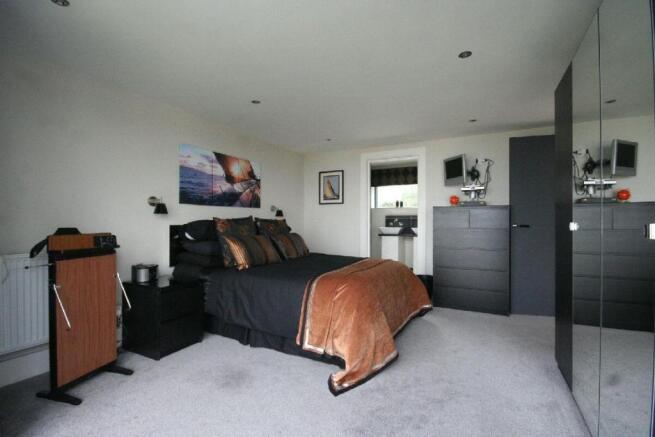 Master Suite 2