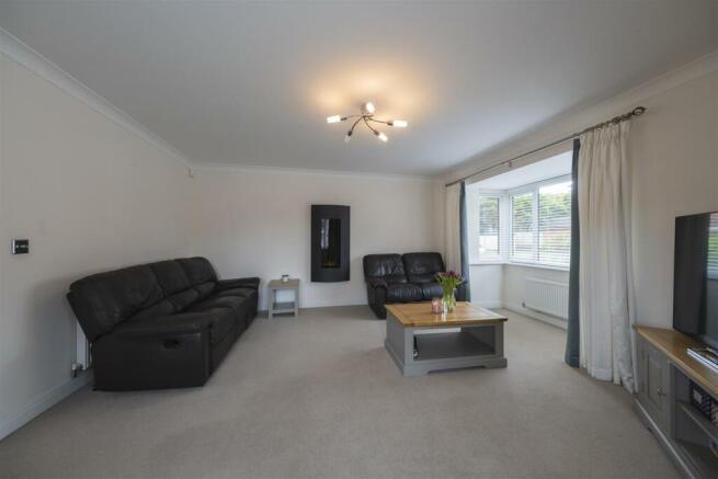43 Shakerley Close-018.JPG