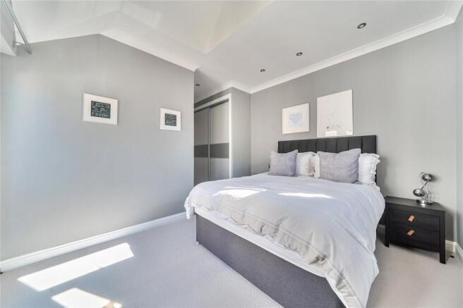 2 bed Apartment for sale Image 9