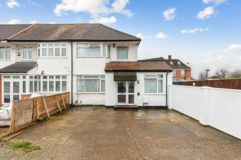 Millais Gardens, Edgware, HA8