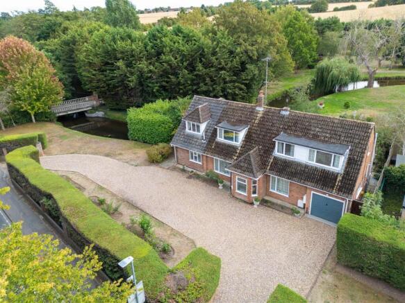 137 Lower Luton Road-44.jpg