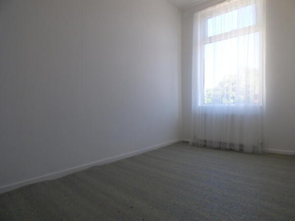 2nd bedroom (NEW CARPETS WILL BE FITTED)