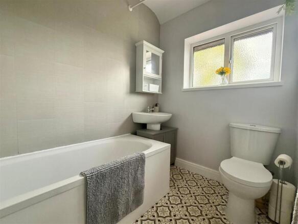 2 bed Terraced for sale Image 7