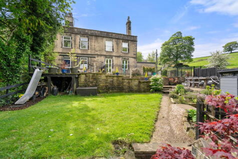 7 The Royd, Ripponden HX6 4AZ