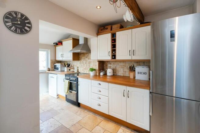 Kitchen/Dining Area
