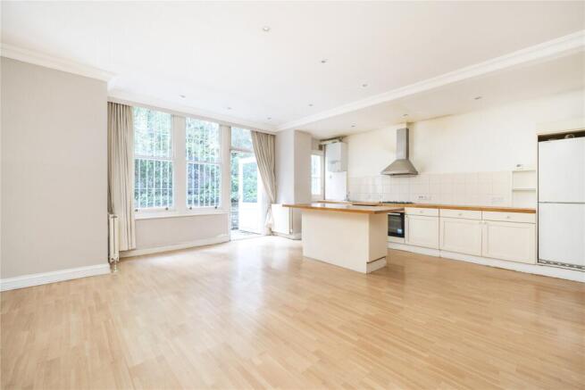 Kitchen/Reception