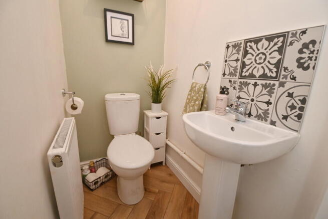 3 bed Town House for sale Image 8